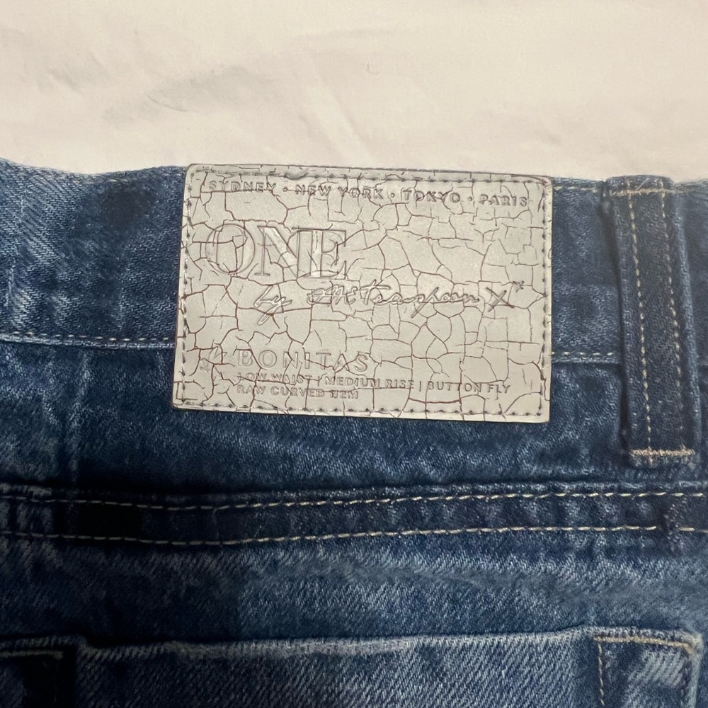 One teaspoon shorts - Picture 3 of 3